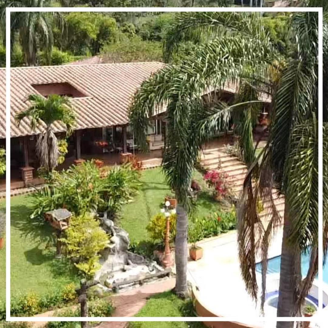 Finca Hotel Villa Camila Copacabana Exteriör bild